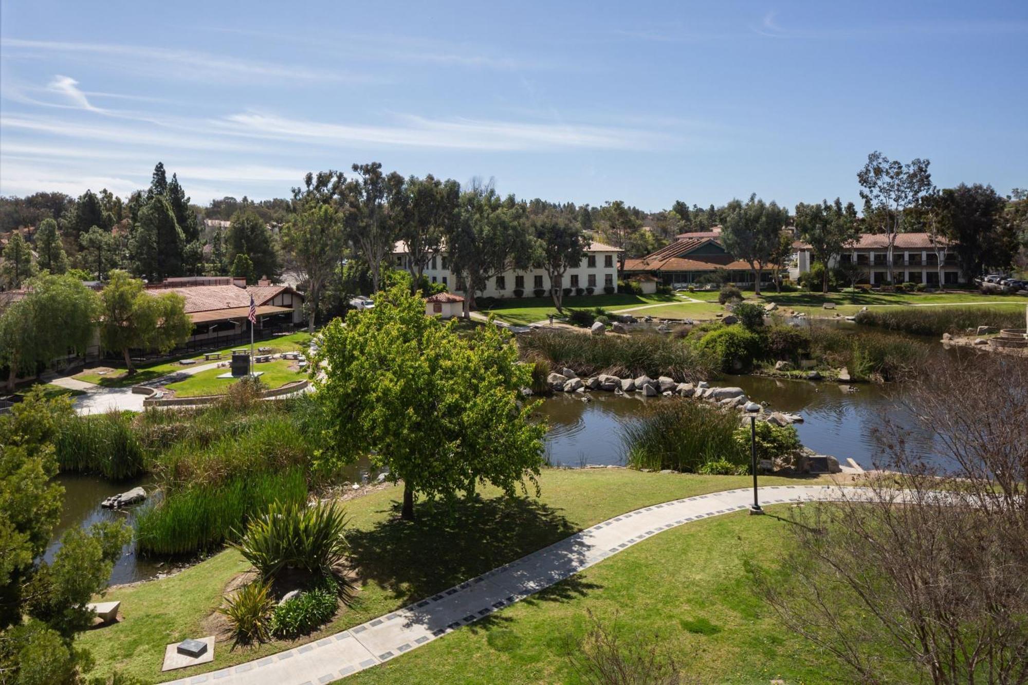 Courtyard By Marriott San Diego Rancho Bernardo Hotel Exterior photo