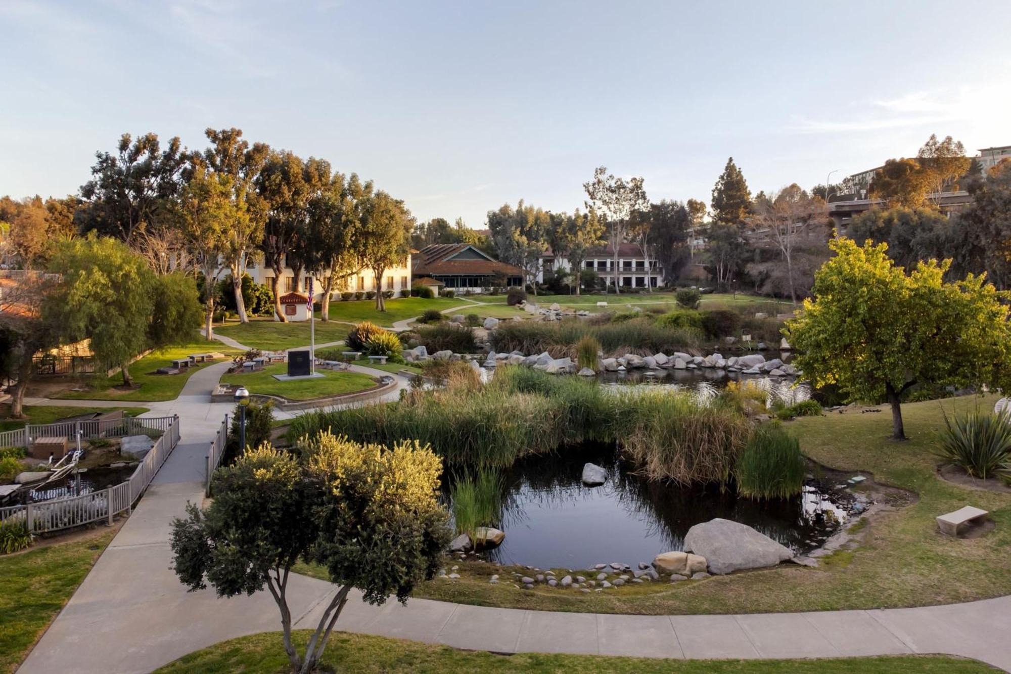 Courtyard By Marriott San Diego Rancho Bernardo Hotel Exterior photo